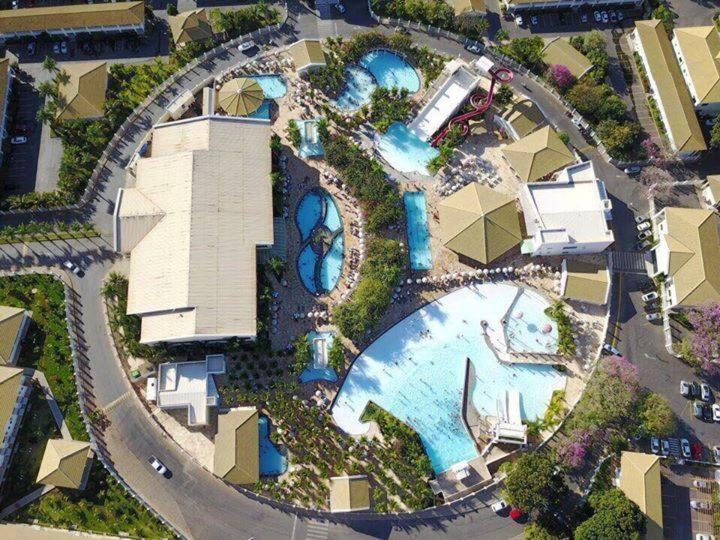 Lacqua Diroma Oficial, Aptos Com Fogao, Geladeira, Microondas, Park Aquatico 24H, Ate 5 Pessoas Hotel Caldas Novas Luaran gambar