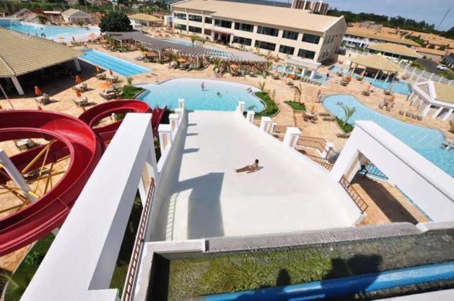 Lacqua Diroma Oficial, Aptos Com Fogao, Geladeira, Microondas, Park Aquatico 24H, Ate 5 Pessoas Hotel Caldas Novas Luaran gambar